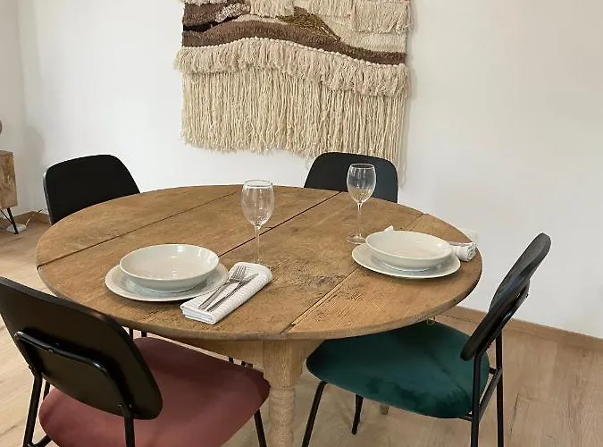 Cosy Alba Plein Centre Vise